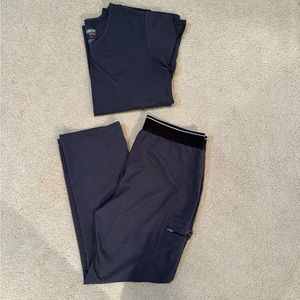 Greys Anatomy scrub set. Both size L